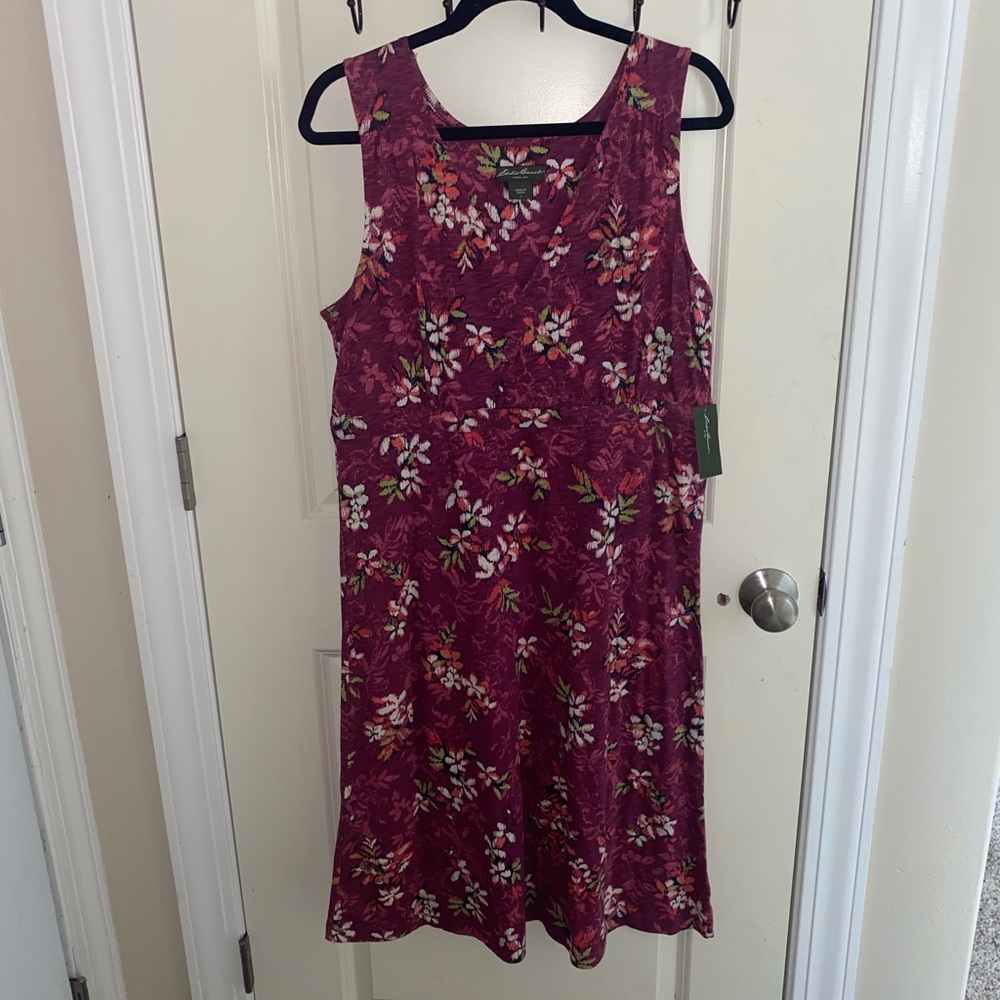 ***New women’s Eddie Bauer floral sleeveless dress